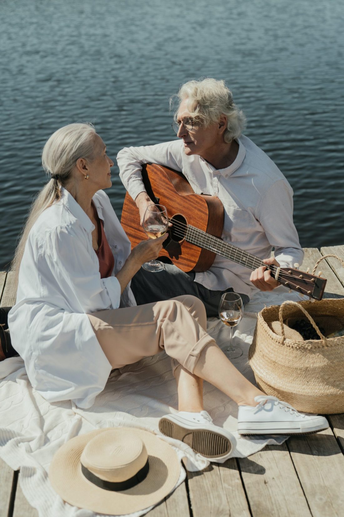 Healthy and happy elderly couple 