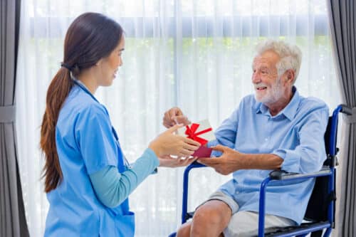 Hring a geriatric care manager